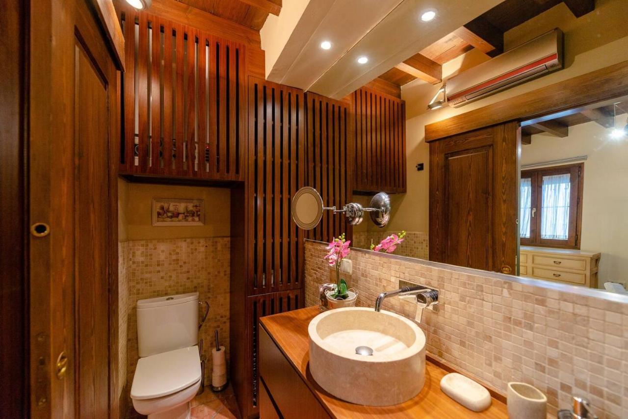 Sleep In Historic Puerta Elvira Apartman Granada Kültér fotó